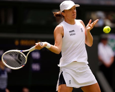 Wimbledon 2026: Swiatek qalibiyyəti qoruyur, Swan ilk britaniyalı kimi ikinci turda